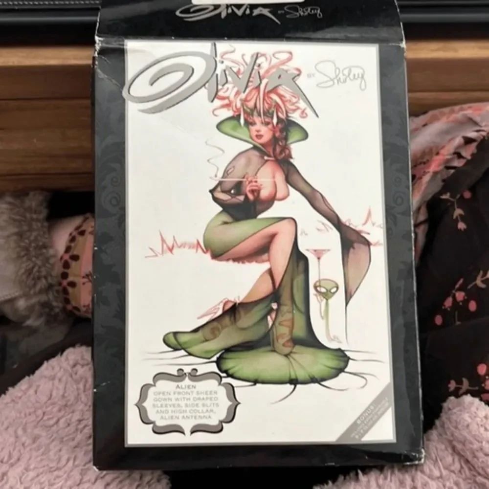 Olivia by Shirley of Hollywood Sexy Alien Costume